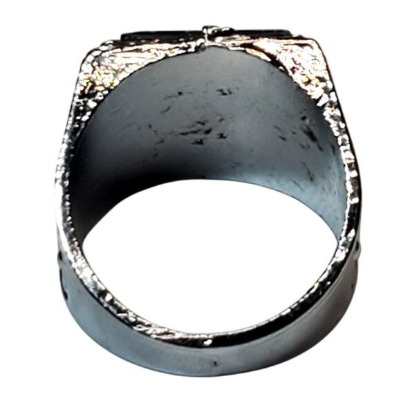 Silver Tone Ring Sz 8 Unsigned Black Square Cabochon Chunky Eagle - Picture 2 of 6